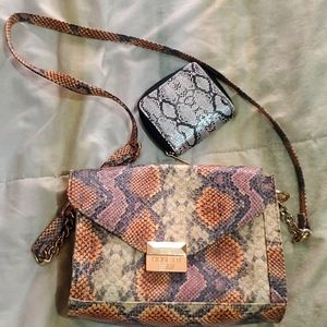 Rosetti crossbody w/wallet